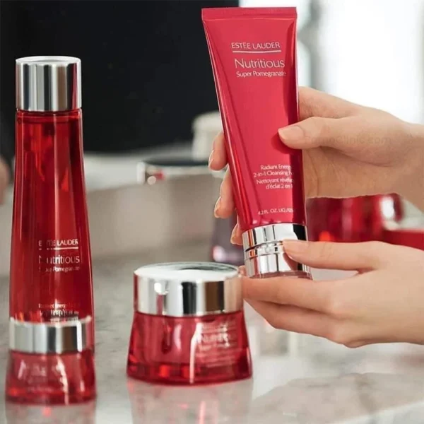 estee lauder nutritious super pomegranate radiant energy 2 in 1 cleansing foam 5
