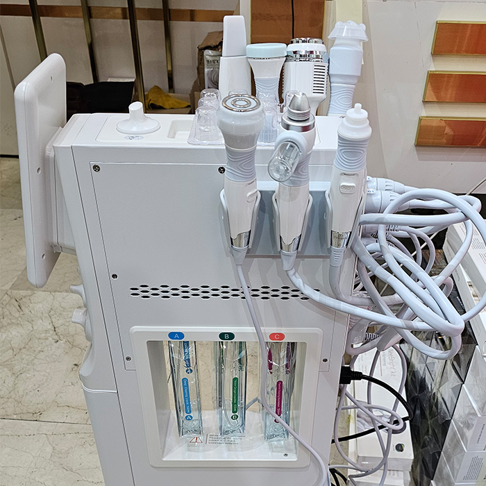 7 in 1 superfacial machine with oxygeneo handpies 5