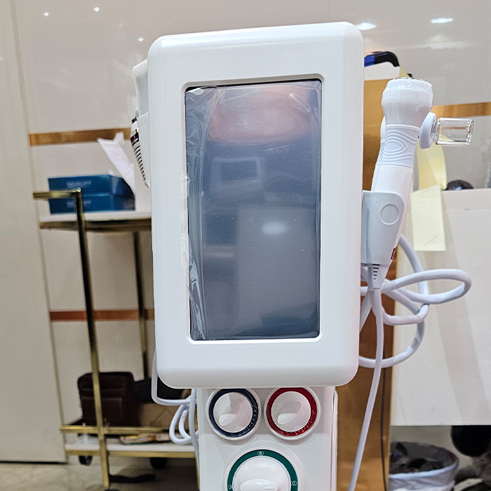 7 in 1 superfacial machine with oxygeneo handpies 6